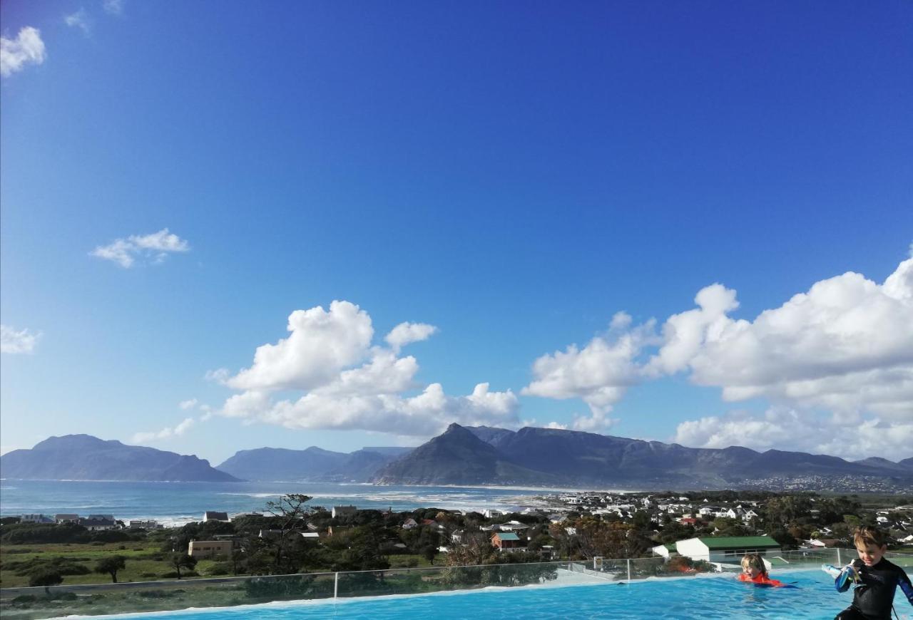 Mountain & Sea Apartments 科梅奇 外观 照片