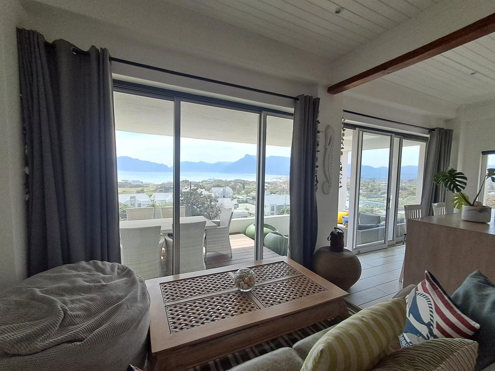 Mountain & Sea Apartments 科梅奇 外观 照片